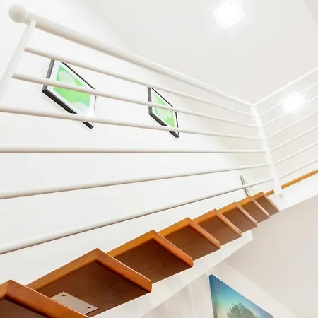 Borbo De Charme 4* Naples